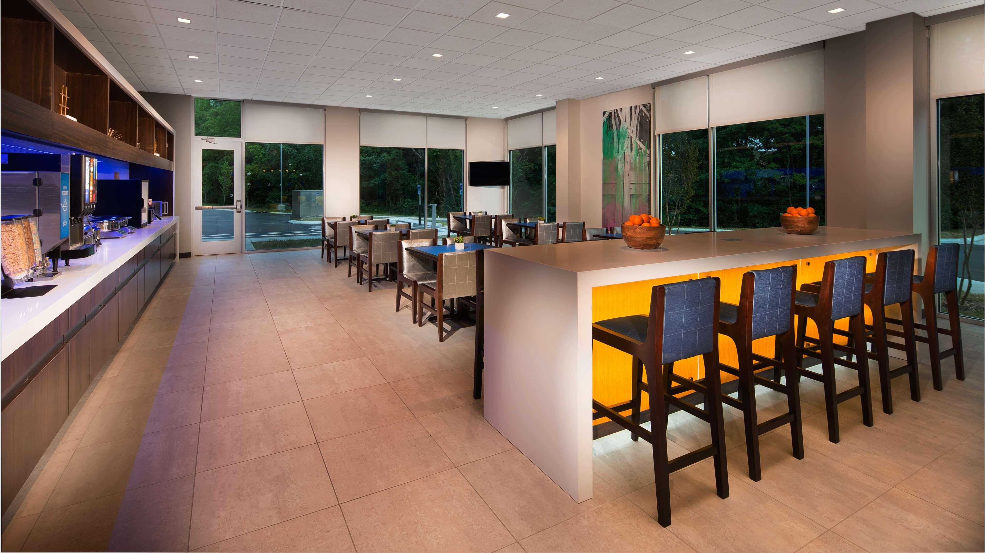 Glo Best Western Nashville Airport Екстер'єр фото